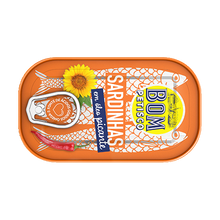 Load image into Gallery viewer, Sardines in Spicy Vegetable Oil